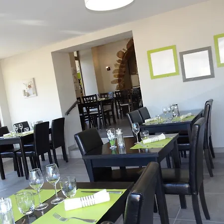 Restaurant Chaleat Sapet فندق Satillieu