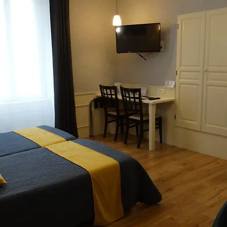 Restaurant Chaleat Sapet فندق Satillieu