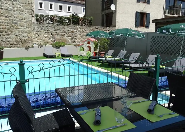 ホテル Restaurant Chaleat Sapet Satillieu
