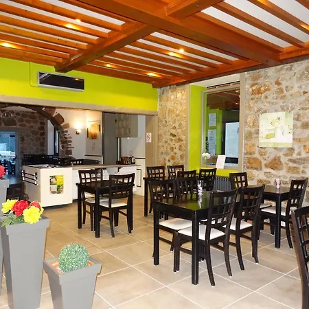 Hotel Restaurant Chaleat Sapet